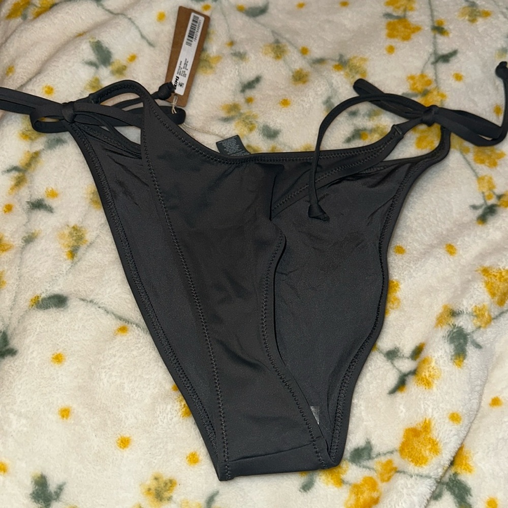 SKIMS dippy bottom gunmetal Size S